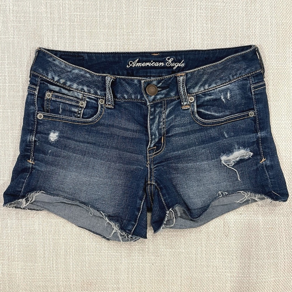 American Eagle Denim Shorts Womens 6 Dark Wash Good Distressed Raw Hem Stretch